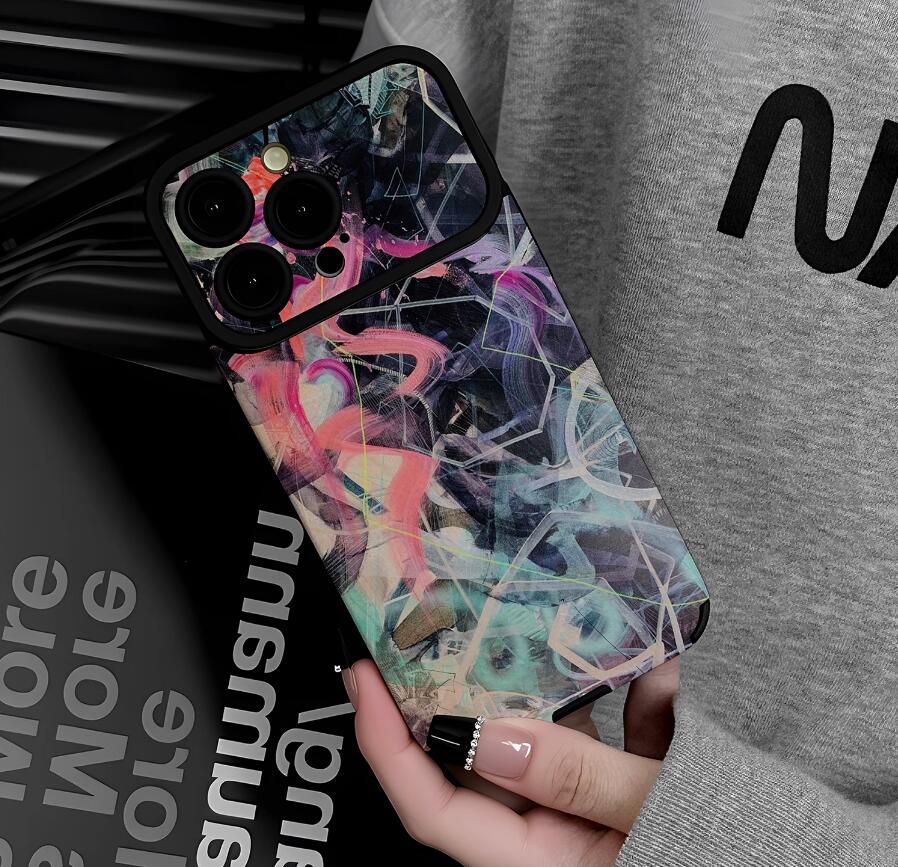 sheepskin-street-graffiti-painting-iphone-case-creative_3