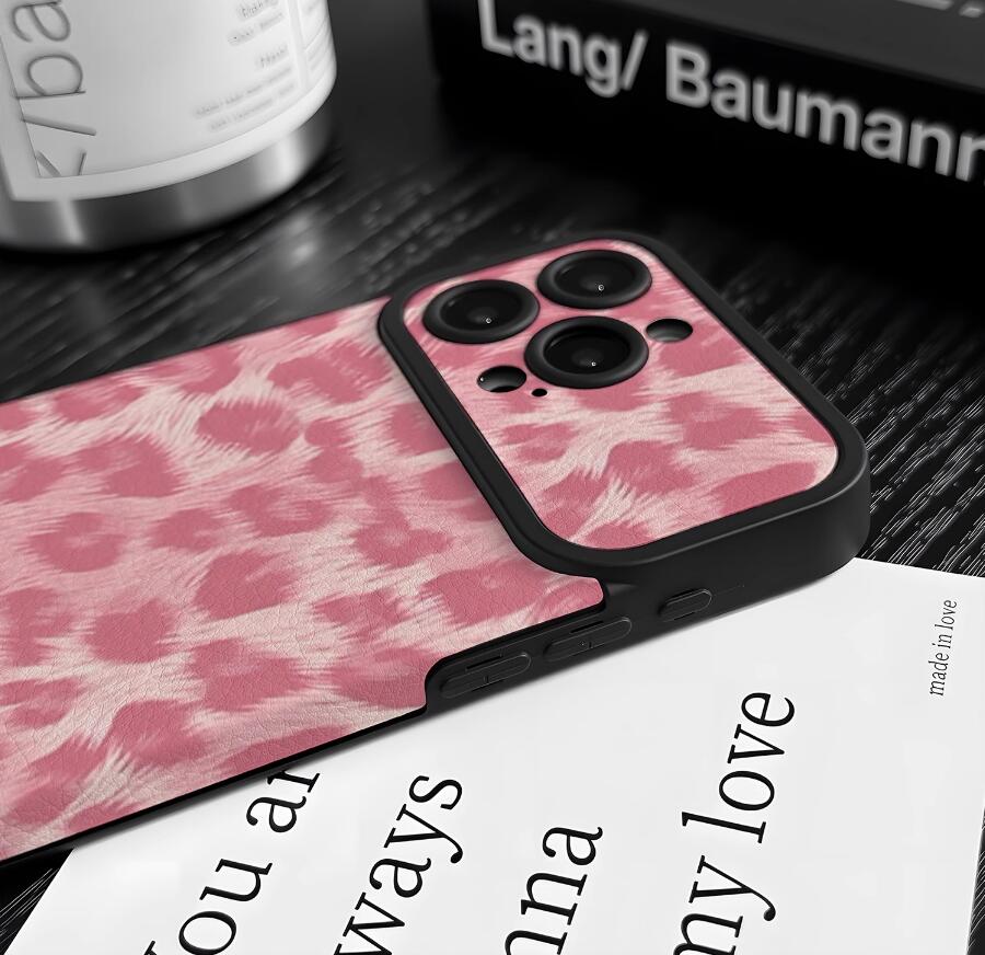 sheepskin-sweet-lepoard-patchwork-painting-iphone-case-trendy_7