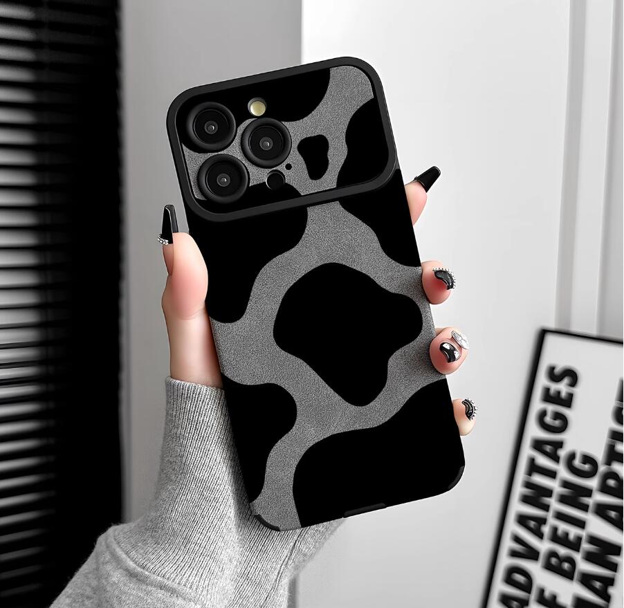 sheepskin-tactful-dairy-cow-pattern-iphone-case-trendy_5