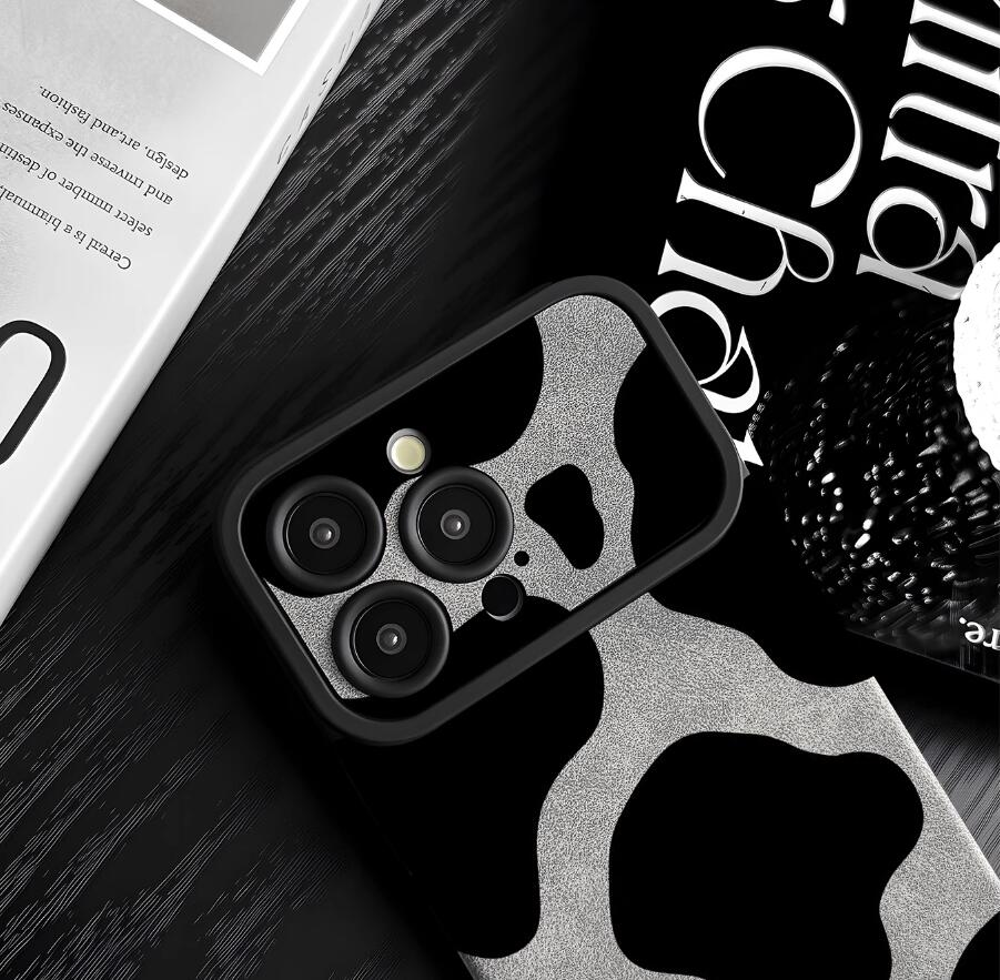 sheepskin-tactful-dairy-cow-pattern-iphone-case-trendy_7
