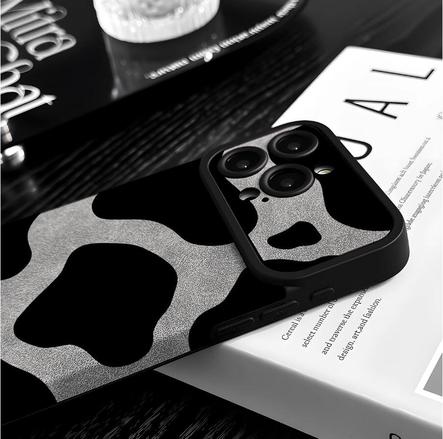 sheepskin-tactful-dairy-cow-pattern-iphone-case-trendy_8