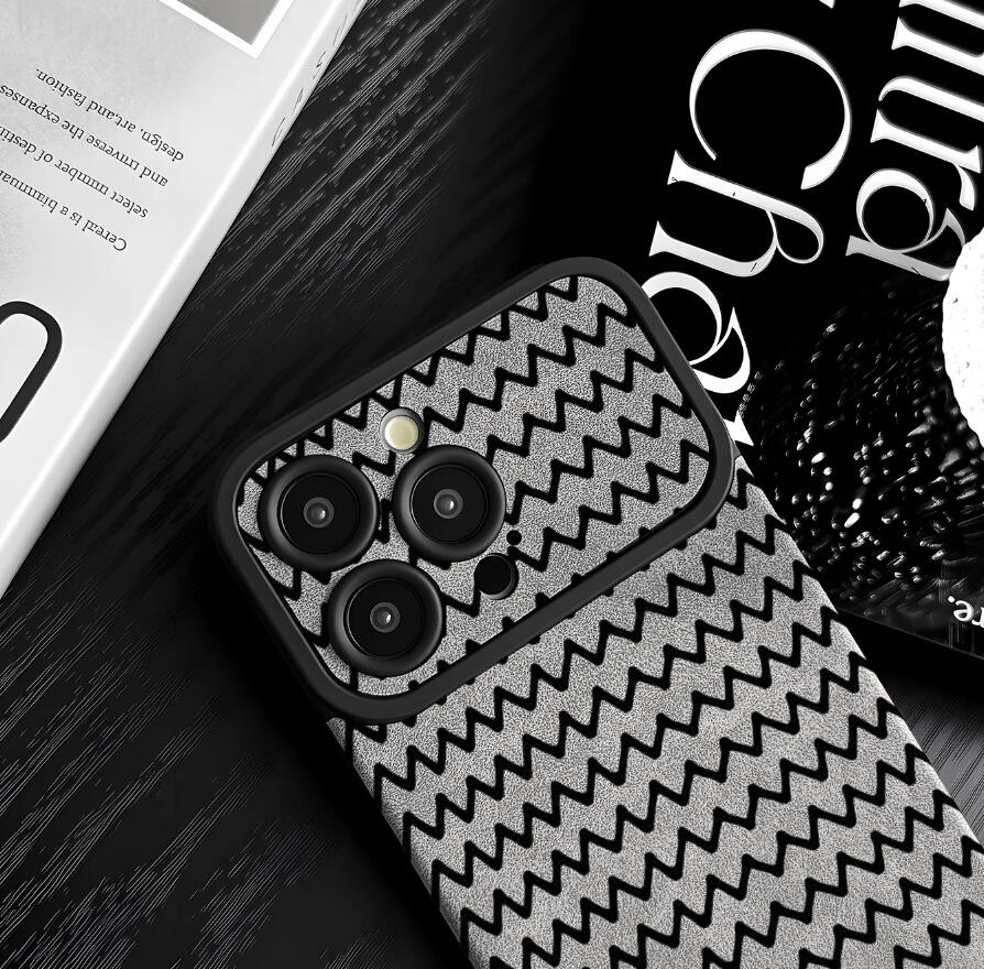 sheepskin-wave-rise-painting-iphone-case-creative_7