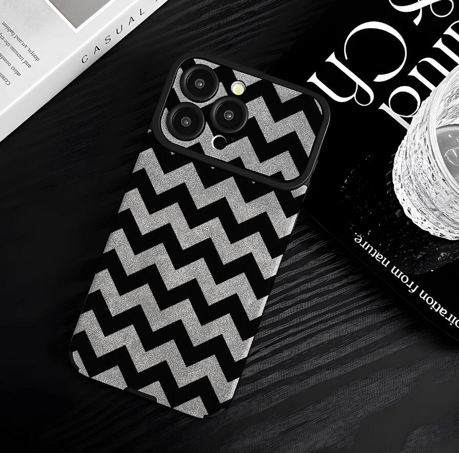 sheepskin-wave-stitching-painting-iphone-case-creative_6