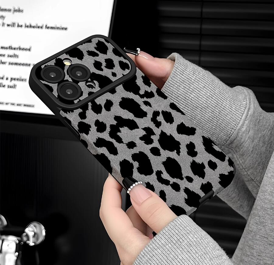 sheepskin-wildness-power-lepoard-painting-iphone-case-trendy_2