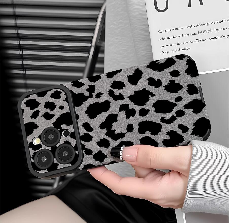 sheepskin-wildness-power-lepoard-painting-iphone-case-trendy_4