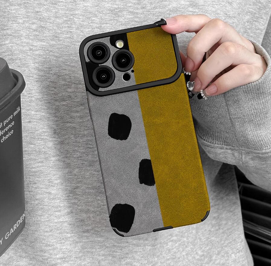 sheepskin-yellow-spots-gray-patchwork-painting-iphone-case-creative_3