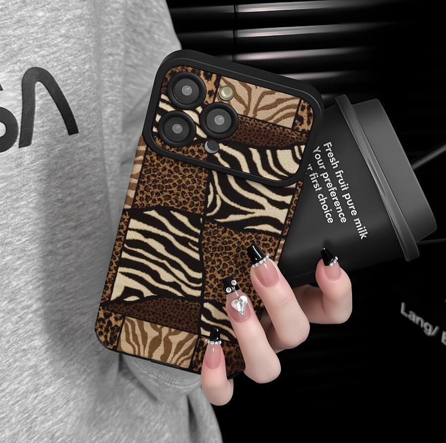 sheepskin-zebra-leopard-patchwork-painting-iphone-case-trendy_2