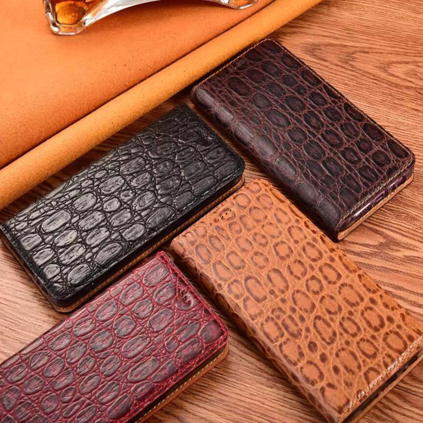 ultramarinetech-tianlesi-deluxe-crocodile-genuine-leather-iphone-17-pro-phone-case-7