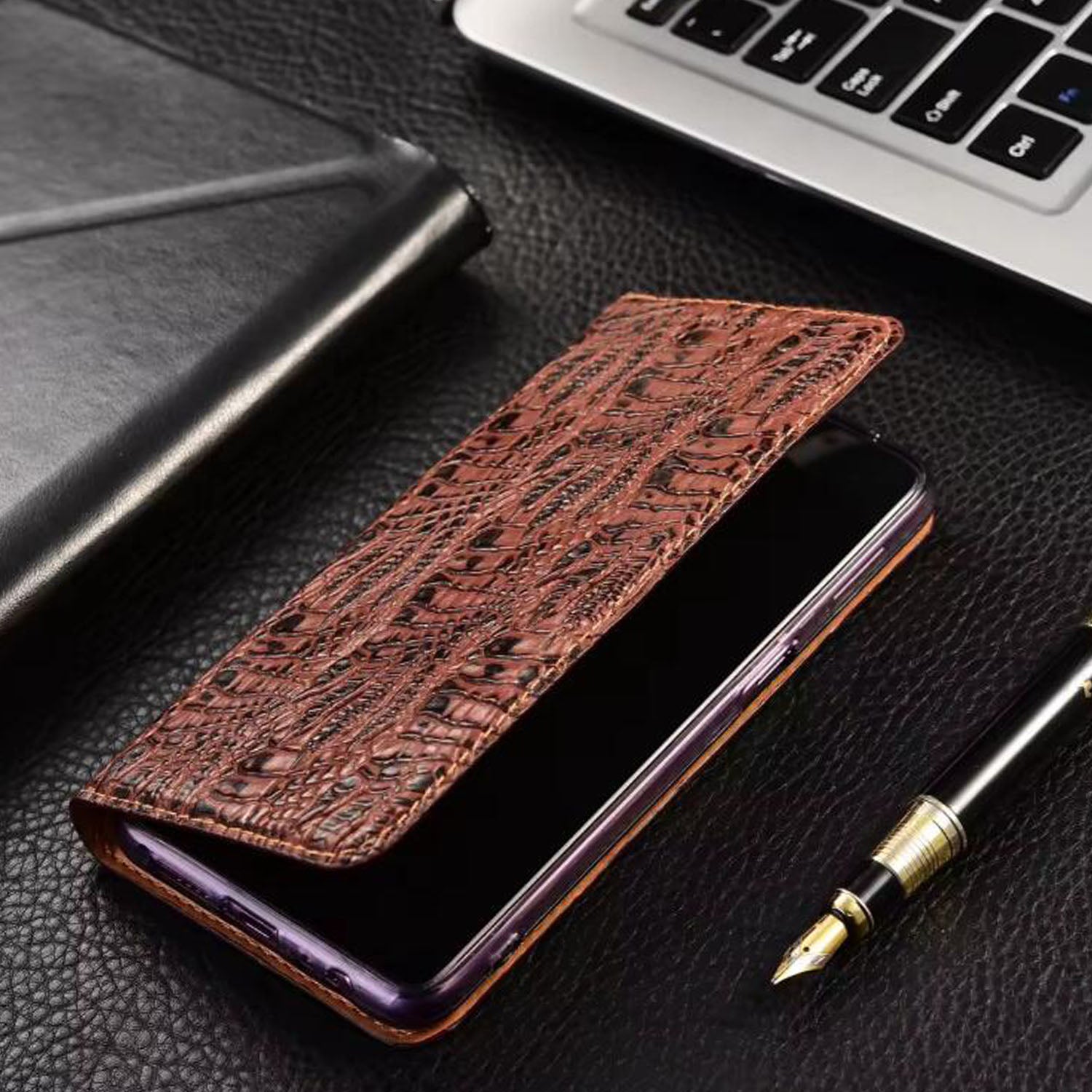 ultramarinetech-tianlesi-unique-alligator-claw-leather-iphone-17-pro-max-phone-case-3