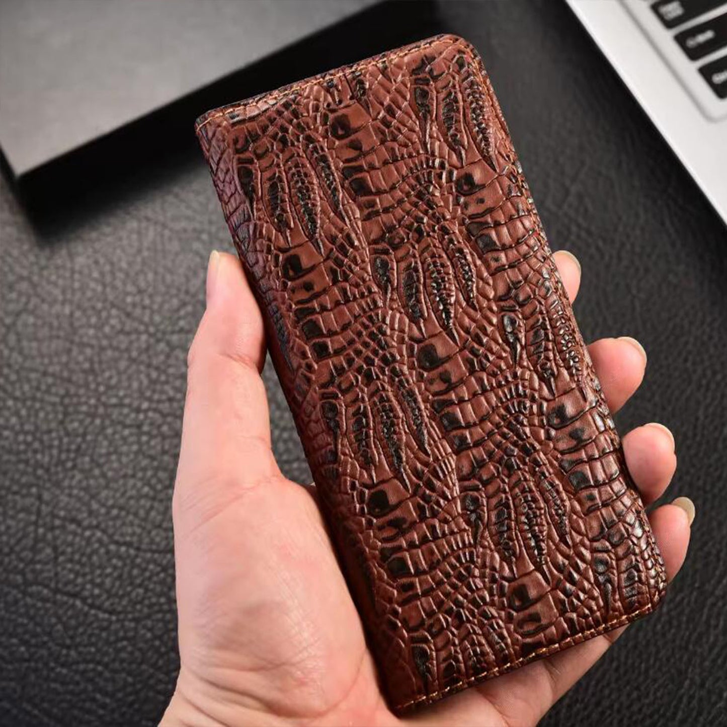 ultramarinetech-tianlesi-unique-alligator-claw-leather-iphone-air-phone-case-4